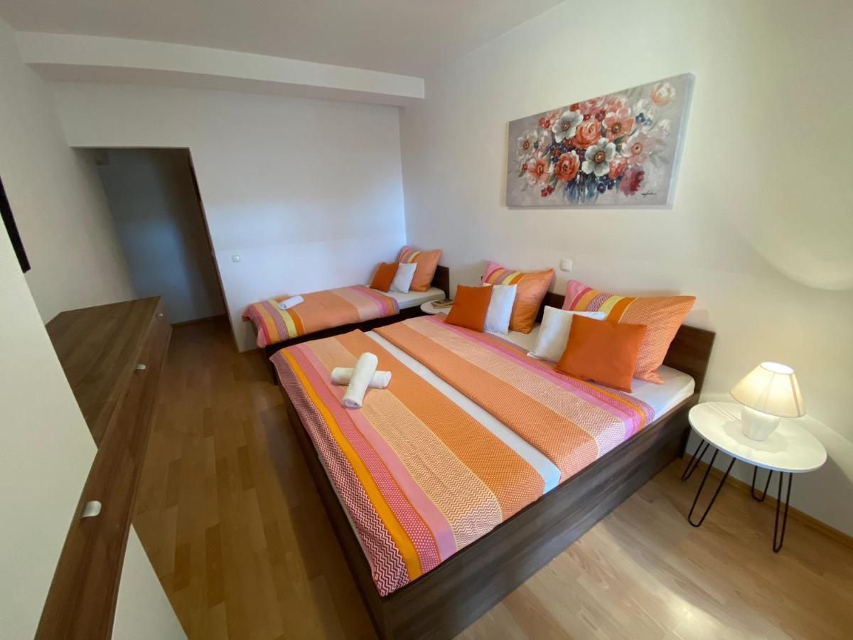 Apartments Kovac Makarska Exteriör bild