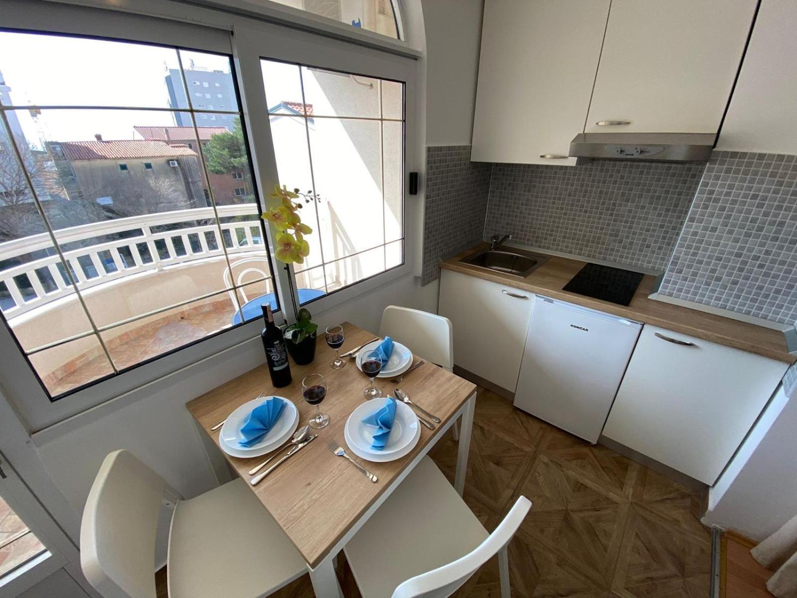 Apartments Kovac Makarska Rum bild
