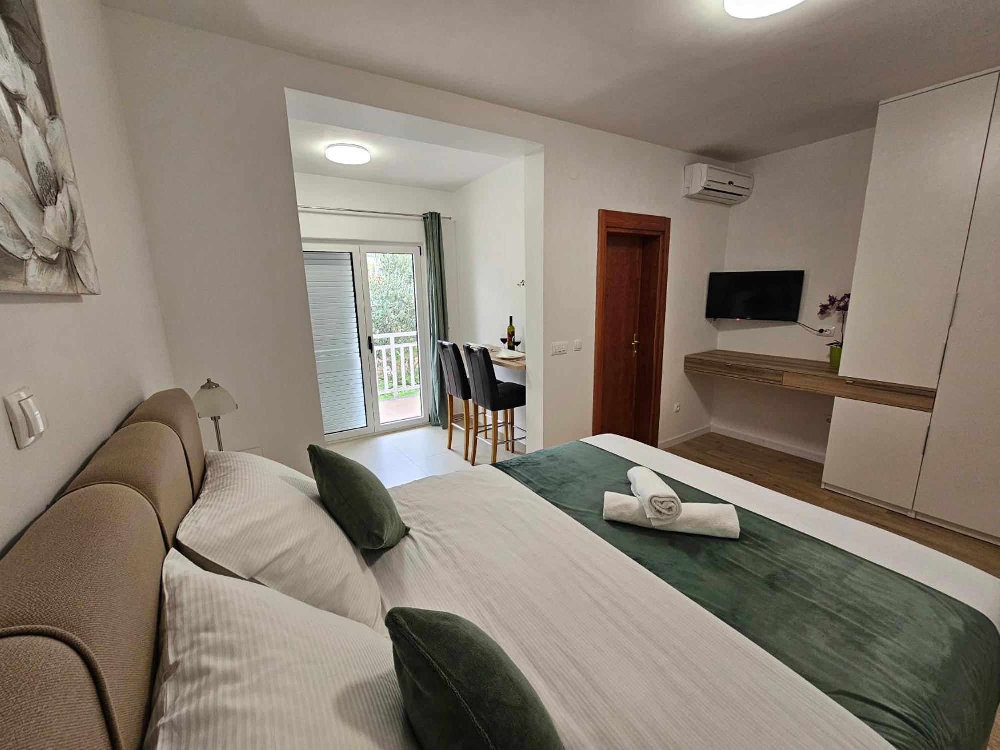Apartments Kovac Makarska Exteriör bild