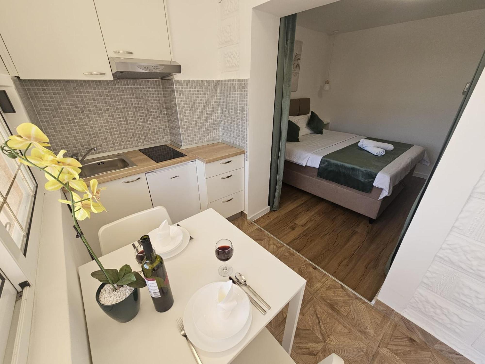 Apartments Kovac Makarska Rum bild