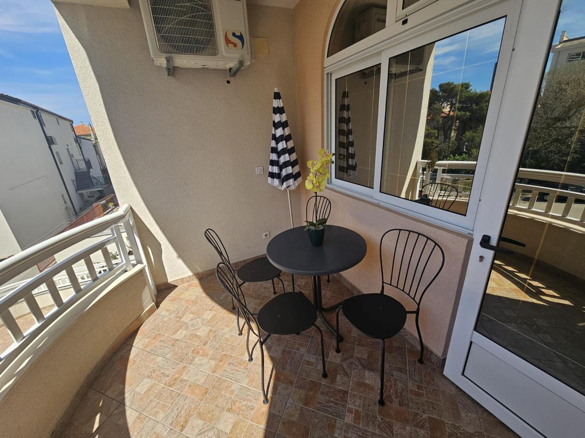 Apartments Kovac Makarska Rum bild