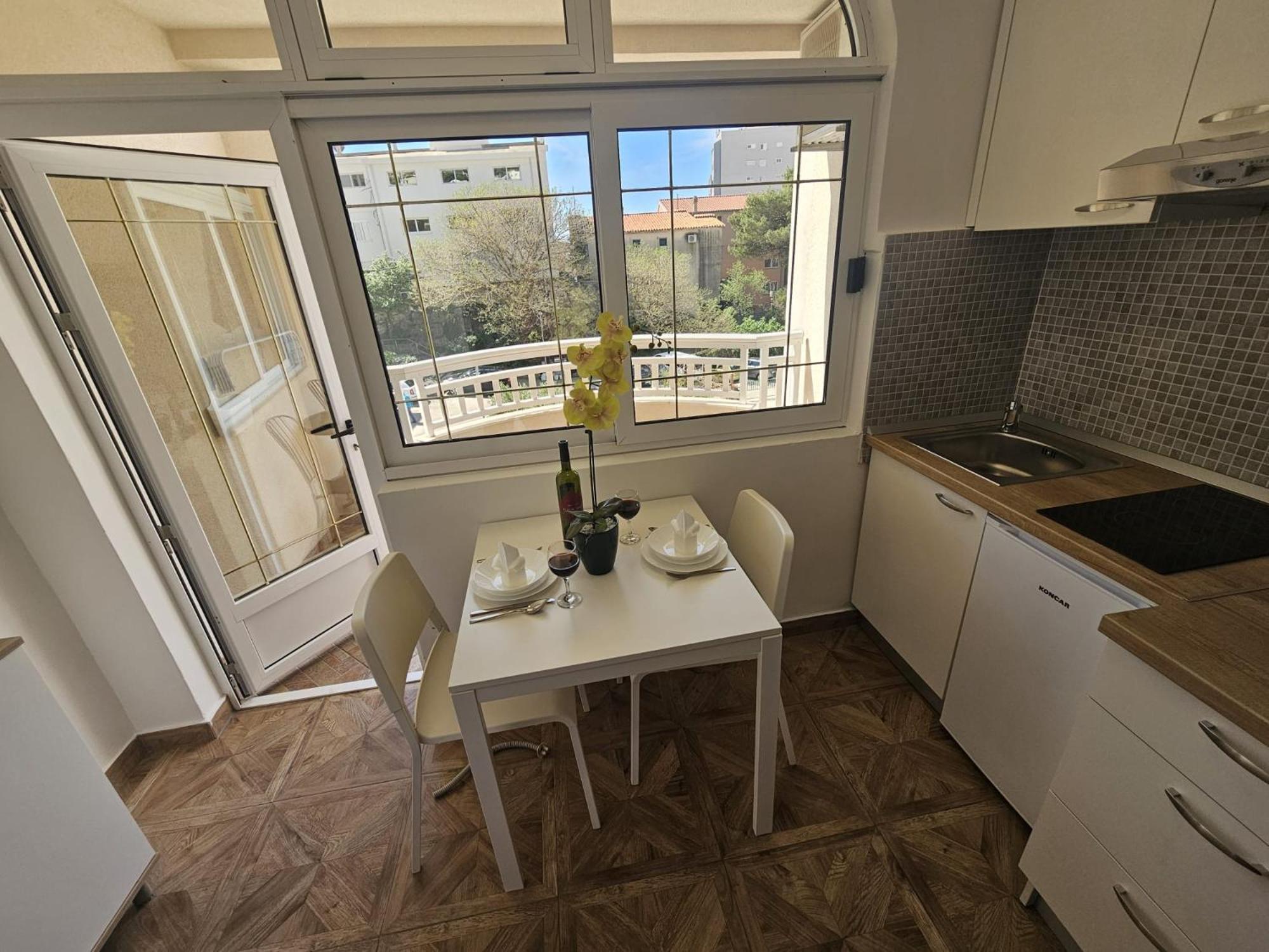 Apartments Kovac Makarska Rum bild